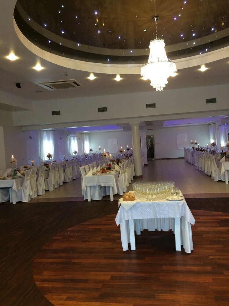 Hotel Arkadia Konskie