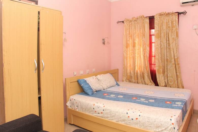 Hotel Dubys Suites Dutse