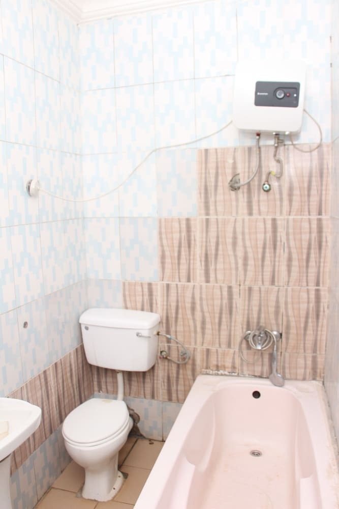 Hotel Dubys Suites Dutse