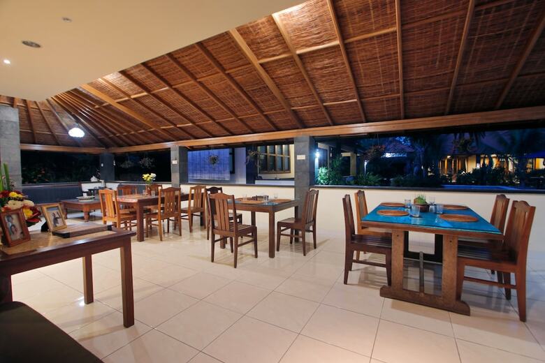 Bed & Breakfast Graha Madesimon