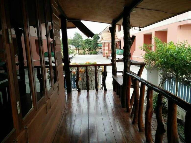 Hotel Baan Tubtim Resort