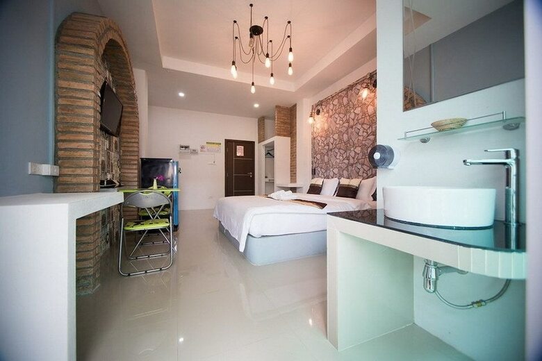 The Linux Garden Hotel