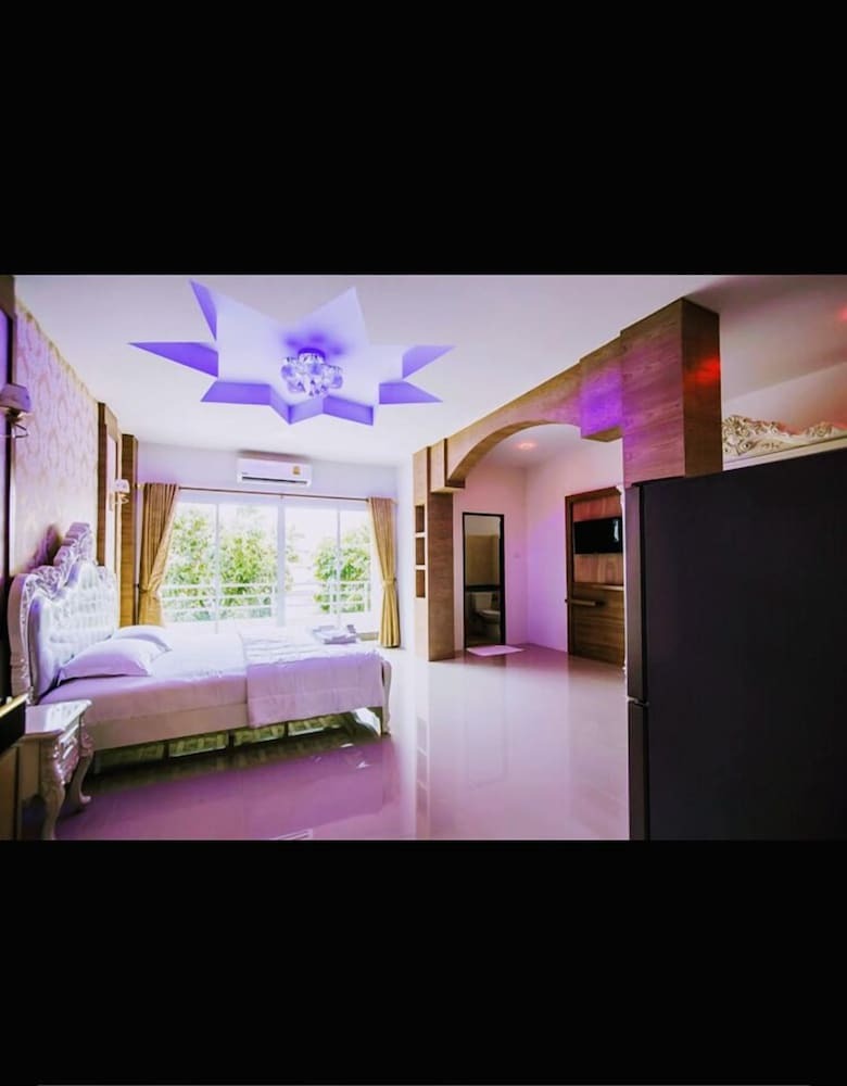 The Linux Garden Hotel