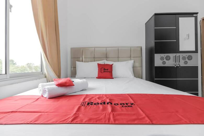 Hotel Reddoorz Near Jembatan Ampera Palembang