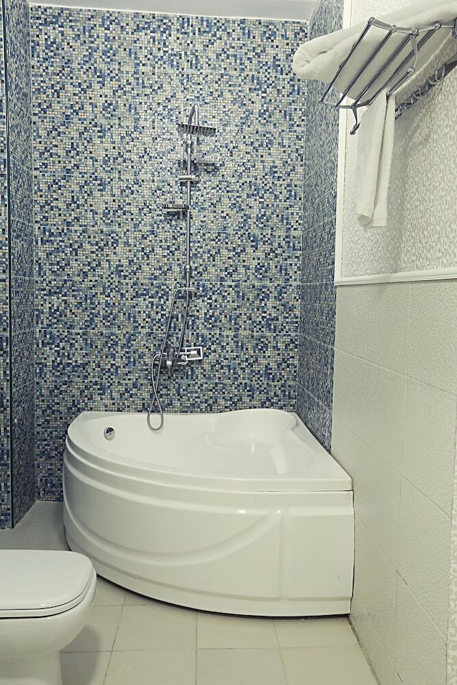 Hotel Tahrir Plaza Suites