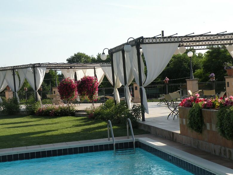 Agroturismo B&B & Residence Corte Bebbi