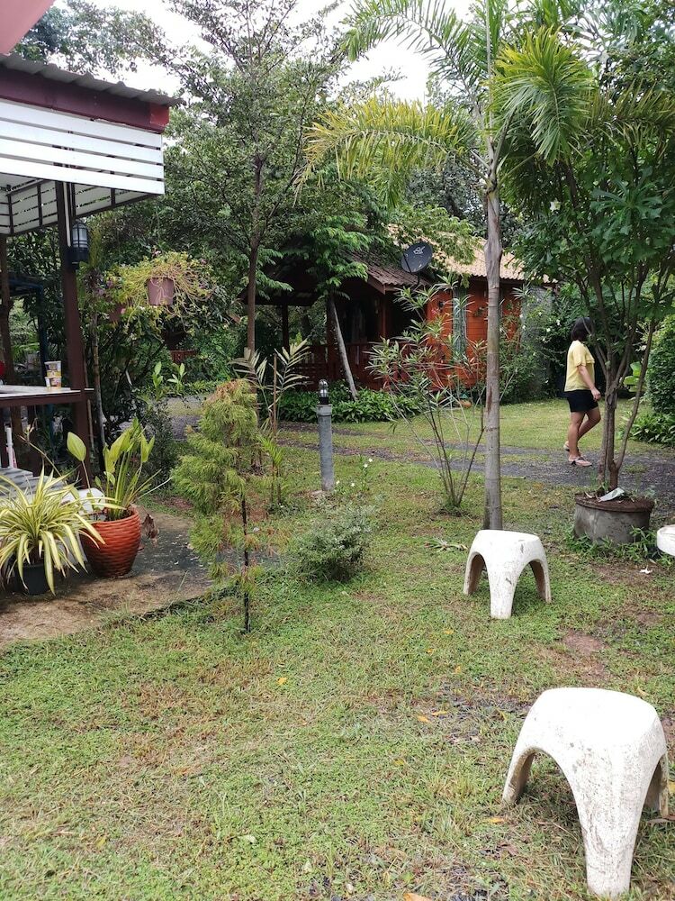 Hotel Ban Suan Ramburi