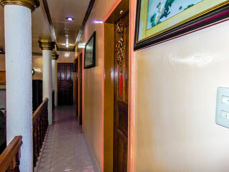 Hotel Pangulatan Beach Resort