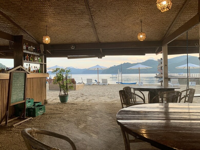 Hotel Pangulatan Beach Resort