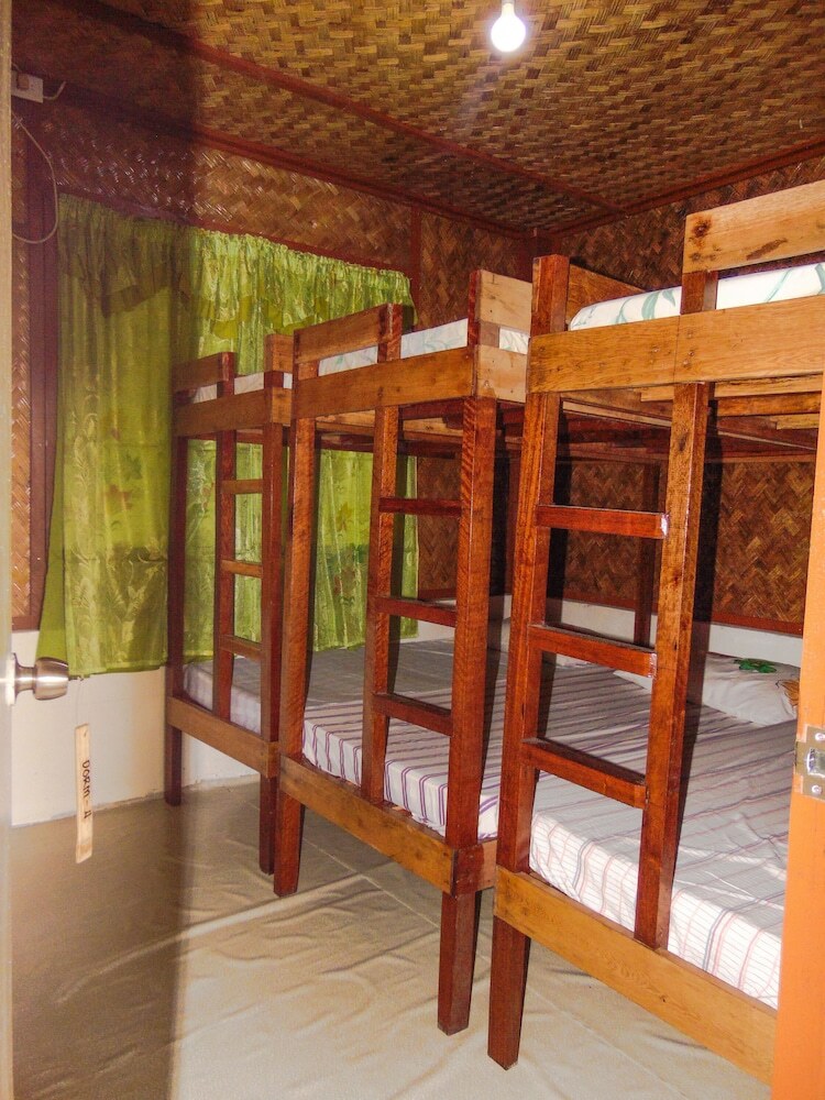 Hotel Pangulatan Beach Resort