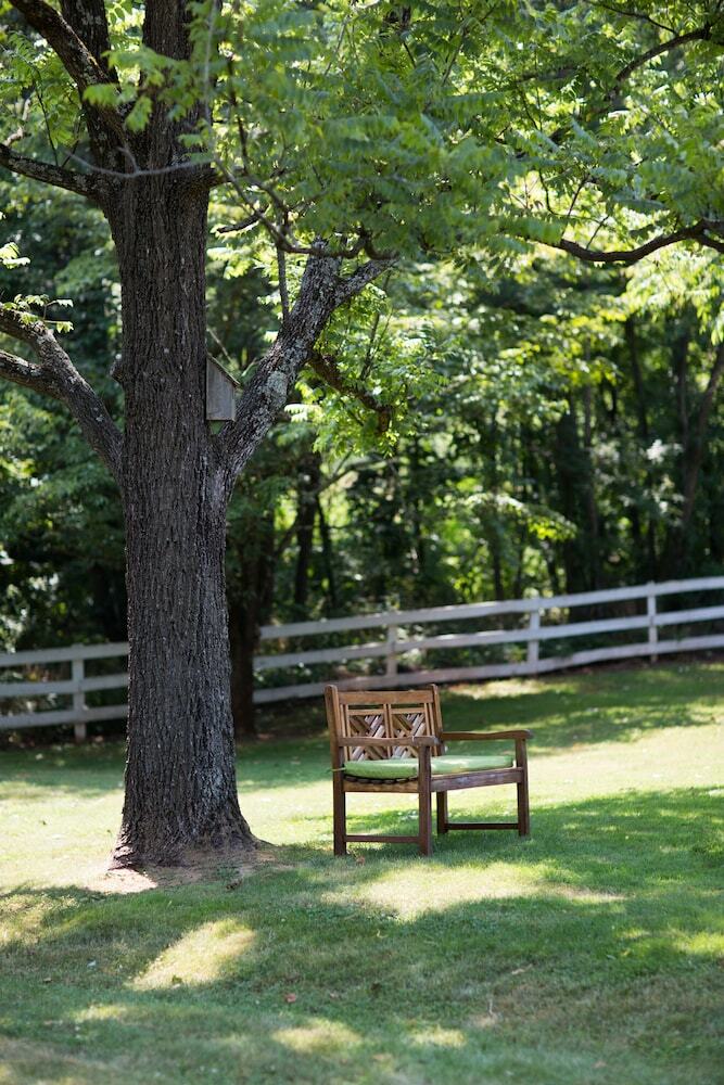 Bed & Breakfast Inn At Monticello