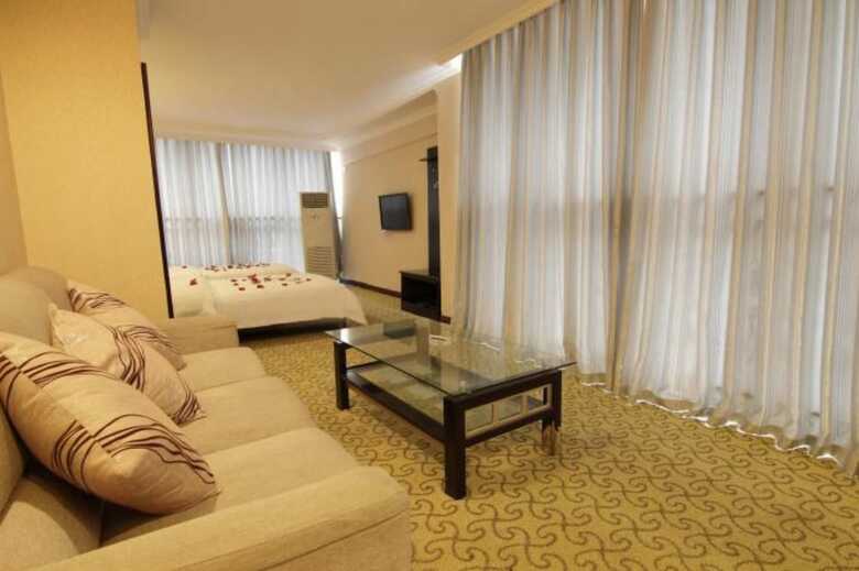 Tianfu Lidu Business Hotel