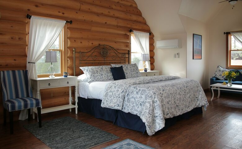 Bed & Breakfast Courtwood Inn