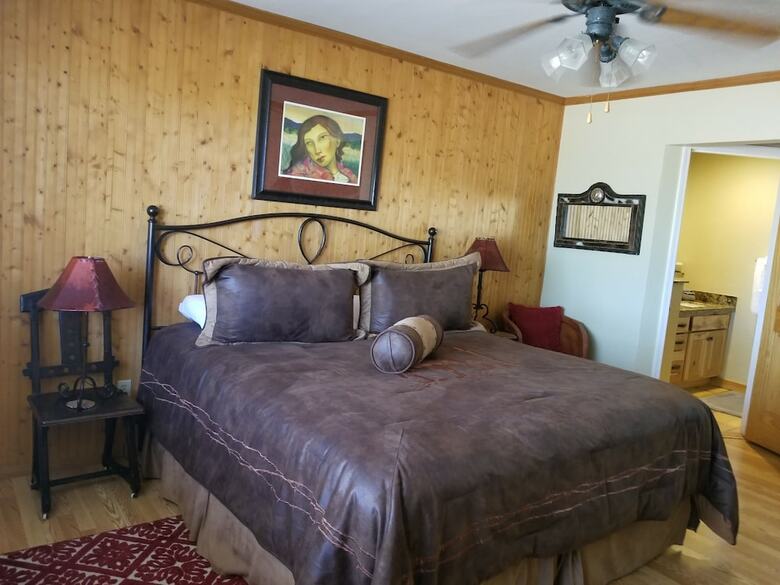 Full Circle Ranch B&B Inn