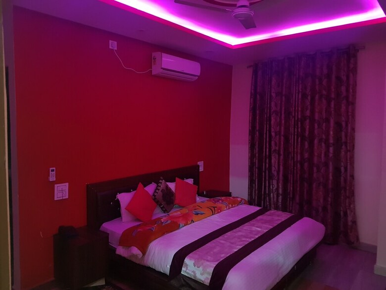 Hotel Grand Raga