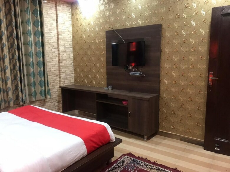 Hotel Grand Raga