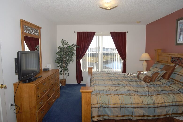 Ov1586 - Crescent Lakes - 7 Bed 4 Baths Villa