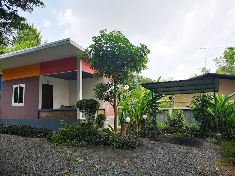 Hotel Pairom Resort