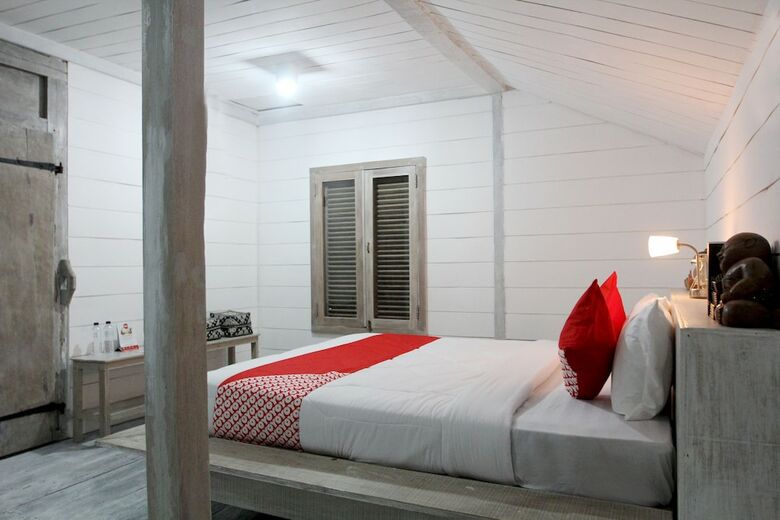 Oyo 156 Wirasamala Villa