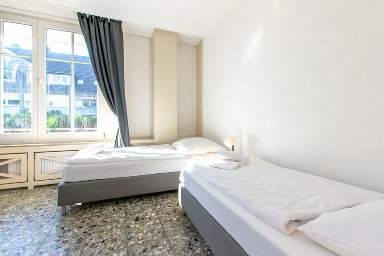 Tolstov-hotels Representative City Villa