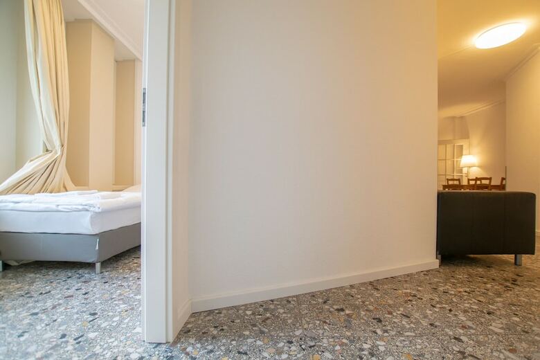 Tolstov-hotels Representative City Villa