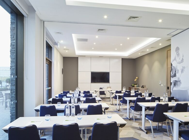 Hotel Courtyard By Marriott Oxford South
