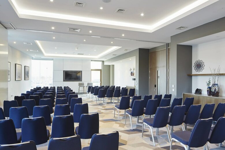 Hotel Courtyard By Marriott Oxford South