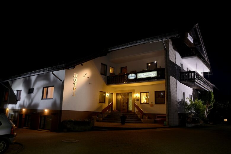 Hotel & Ferienwohnungen Seeschl��chen