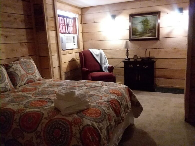 Posada Chautauqua Hillcrest Inn