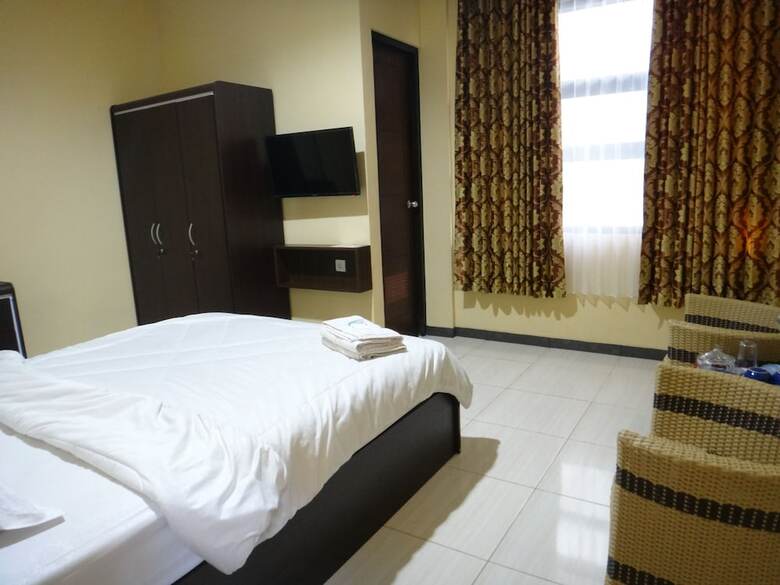 Hotel Front One Inn Malang