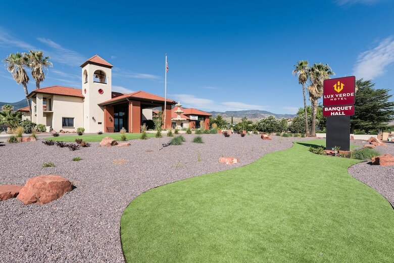 Lux Verde Hotel