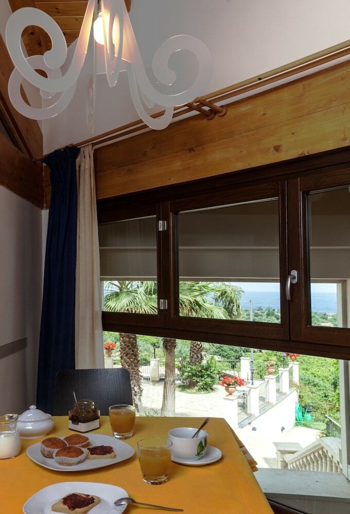 Agroturismo Tenuta Santa Tecla