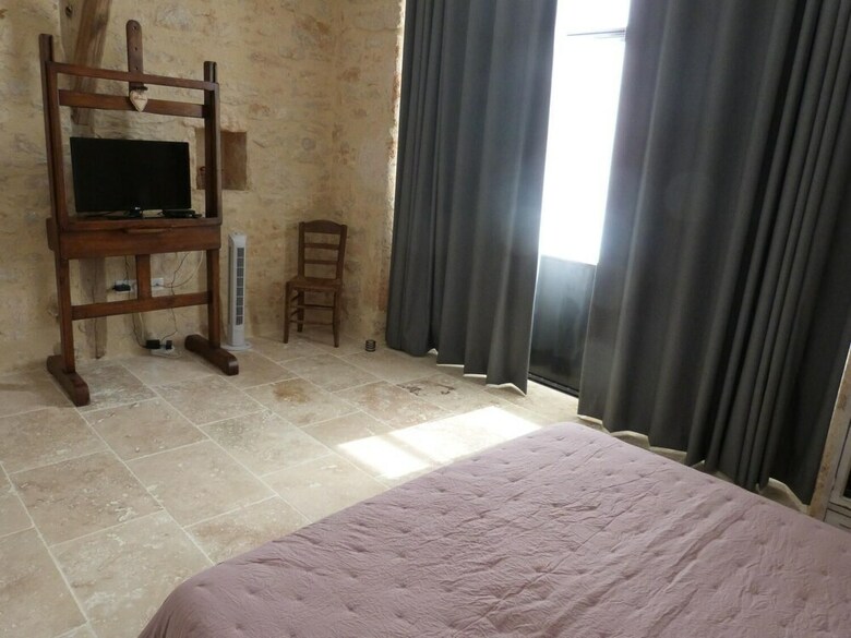 Hotel Chambres D'h�tes Le Plassalou