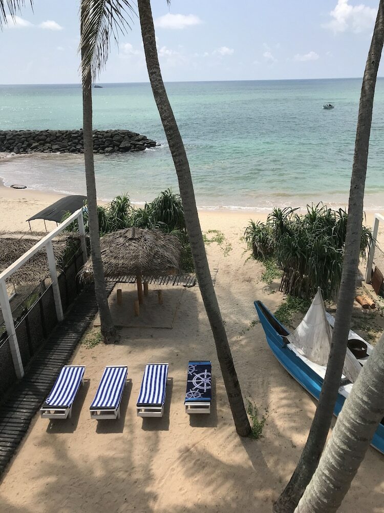 White Sand Villa Hikkaduwa