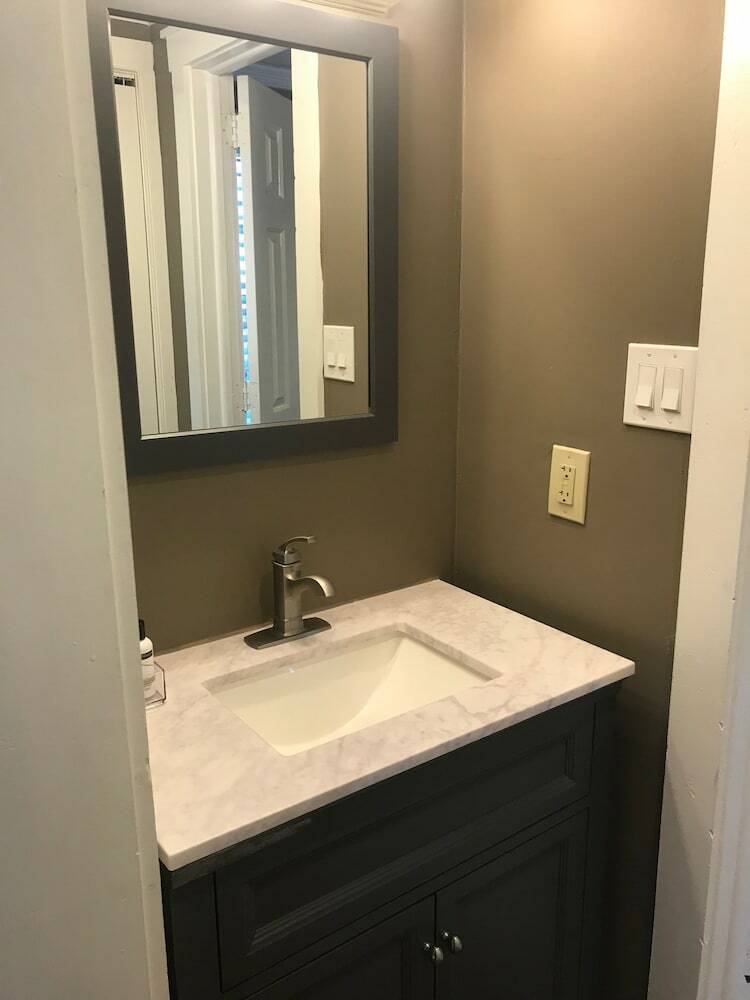 Hotel Stottsville Inn