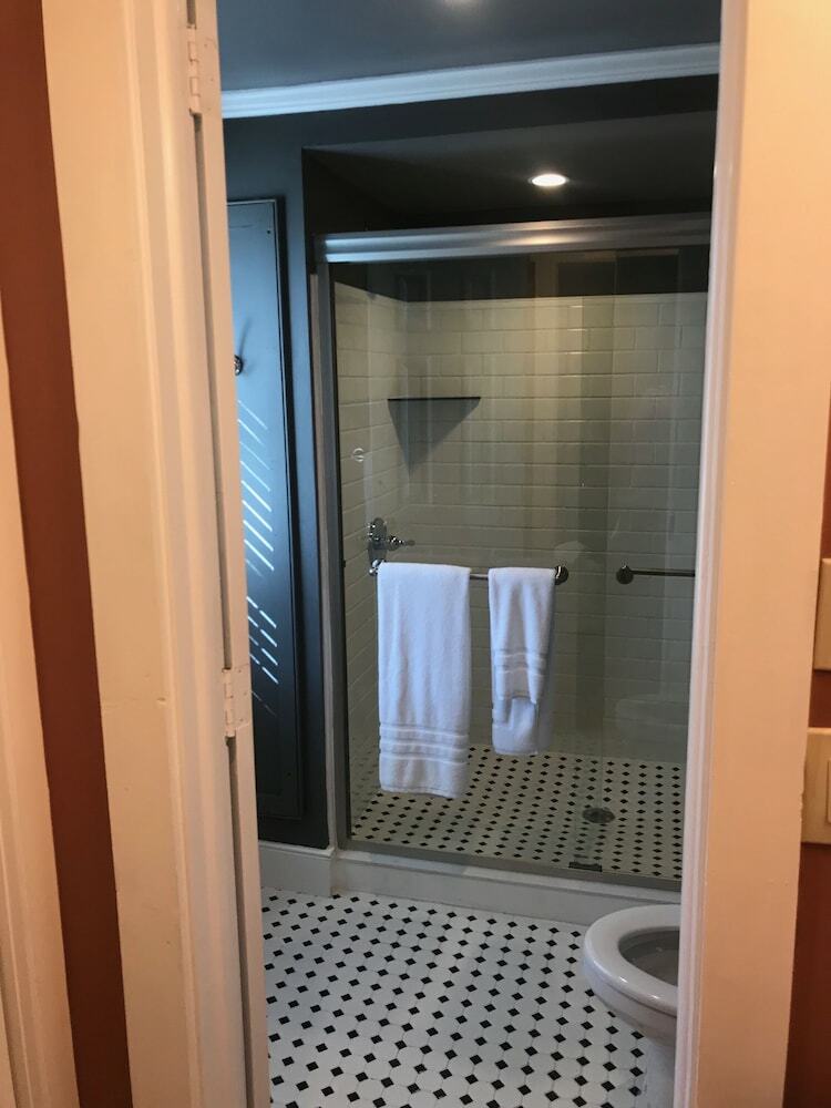 Hotel Stottsville Inn