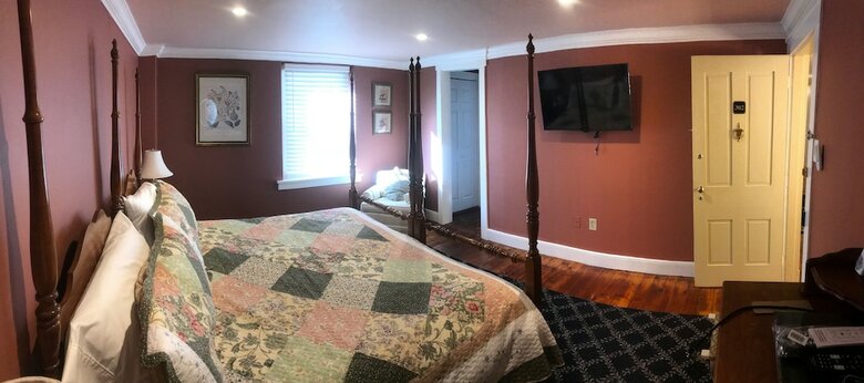 Hotel Stottsville Inn