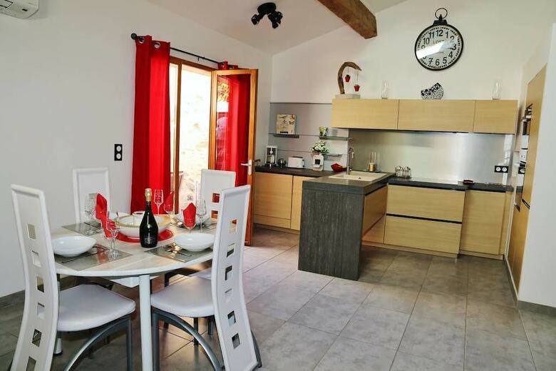Maison Cosy Atypique Avec Son Jacuzzi