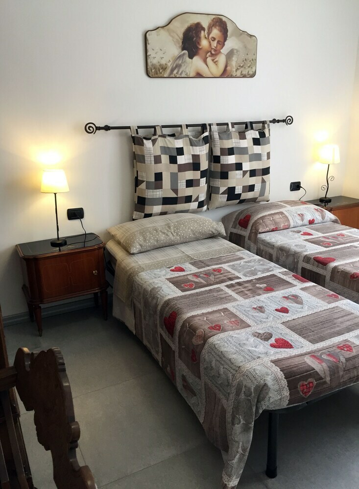 B&B Honey Rooms