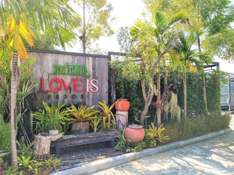 Hotel Love Is Resort