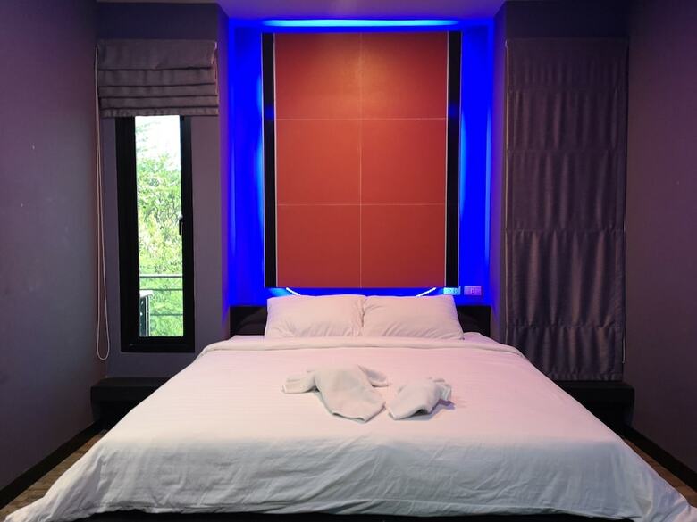 Hotel Love Is Resort