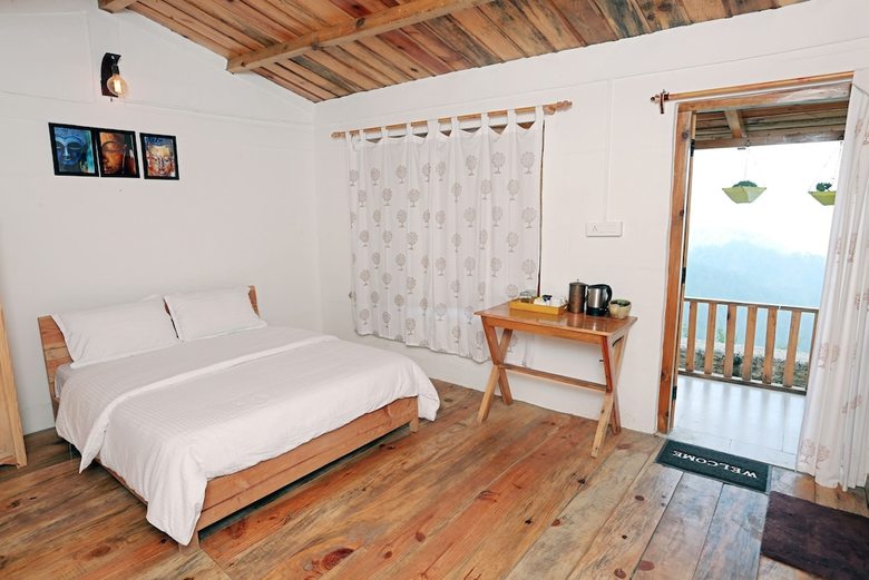 Bed & Breakfast Banlekhi