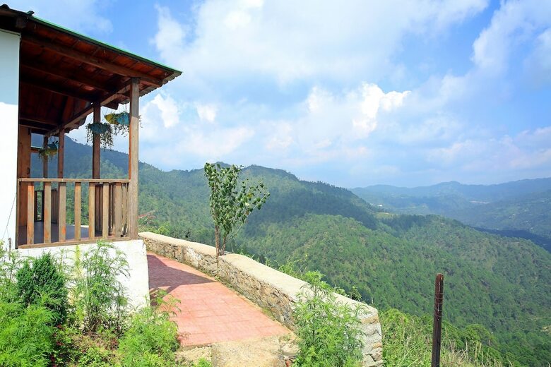 Bed & Breakfast Banlekhi