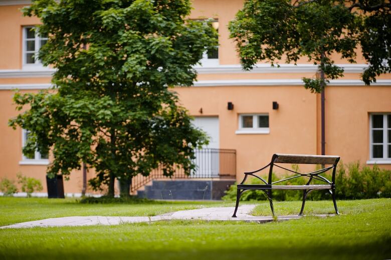 Hotel H�meenkyl� Manor