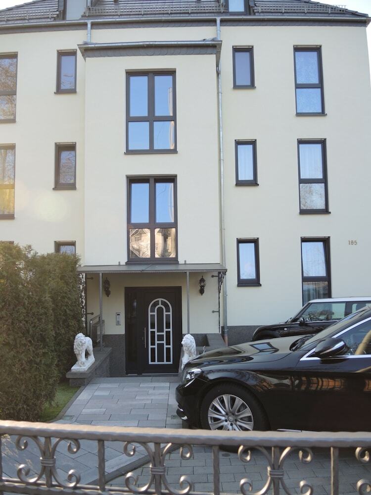 Merkel Villa Apartamente