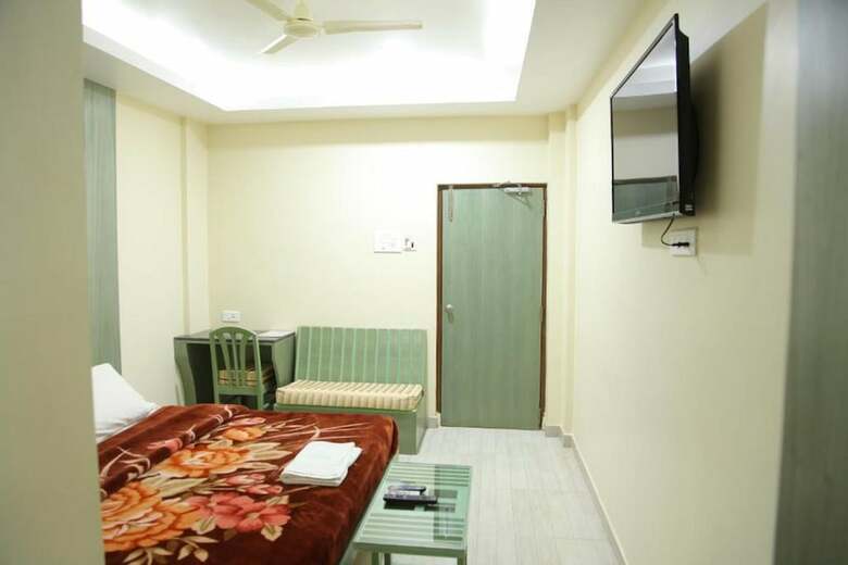 Hotel The Kanchi Residency