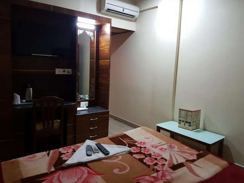 Hotel The Kanchi Residency