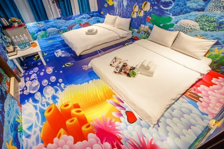 Hotel Underwater World