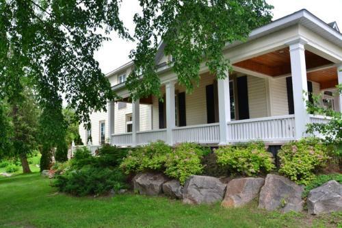 Bed & Breakfast The White House