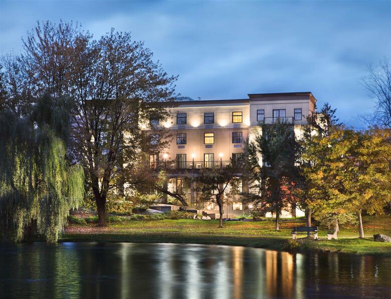 Hotel Best Western Plus Perth Parkside Inn & Spa